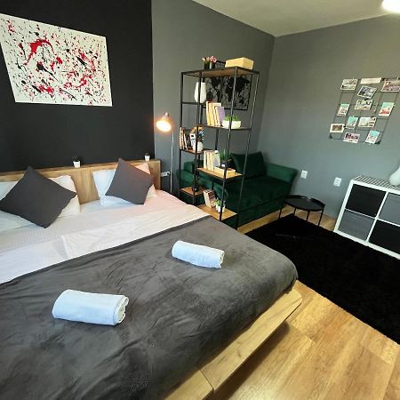 Mickitos City Center Apartment 스코페 외부 사진